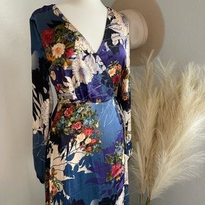 ❤️ Lulus Put on a Smile Blue Floral Print Satin Wrap Maxi Dress